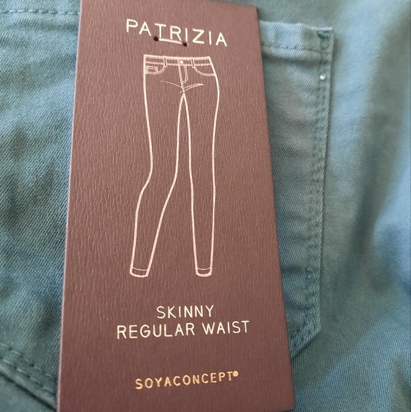 NWT ☆ Soya Concepts Patrizia Skinny Cropped Teal Jean - Picture 5 of 12